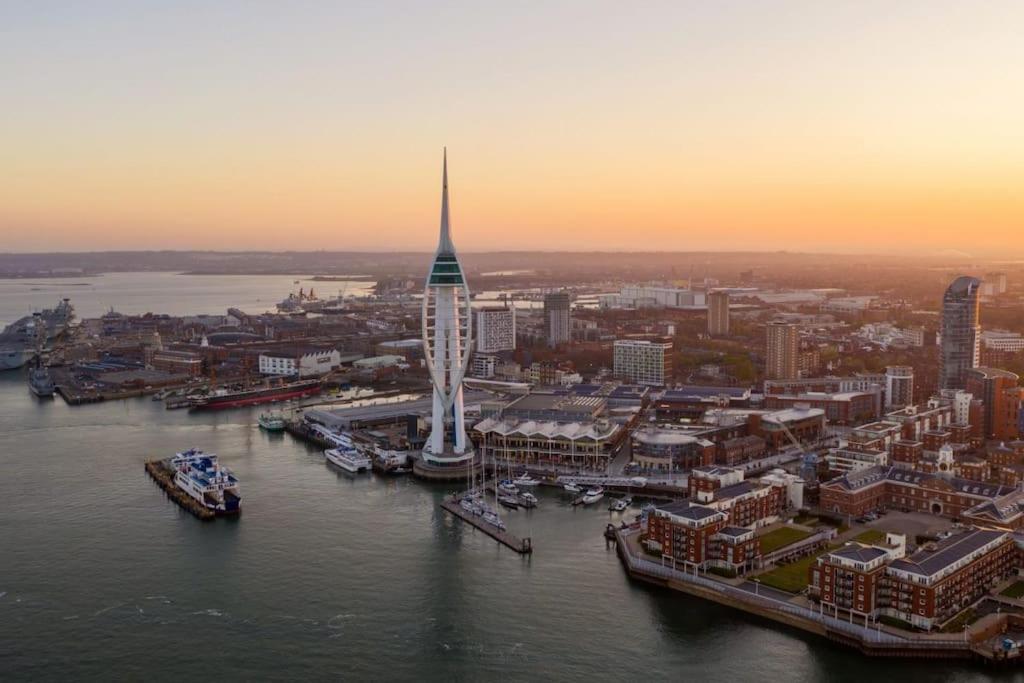 Portsmouth Urban Havenアパートメント エクステリア 写真