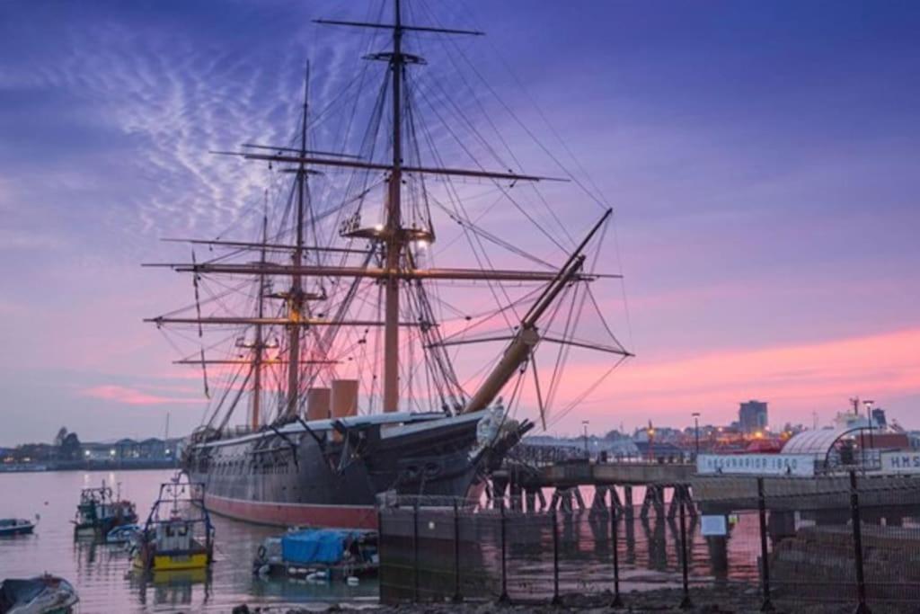 Portsmouth Urban Havenアパートメント エクステリア 写真